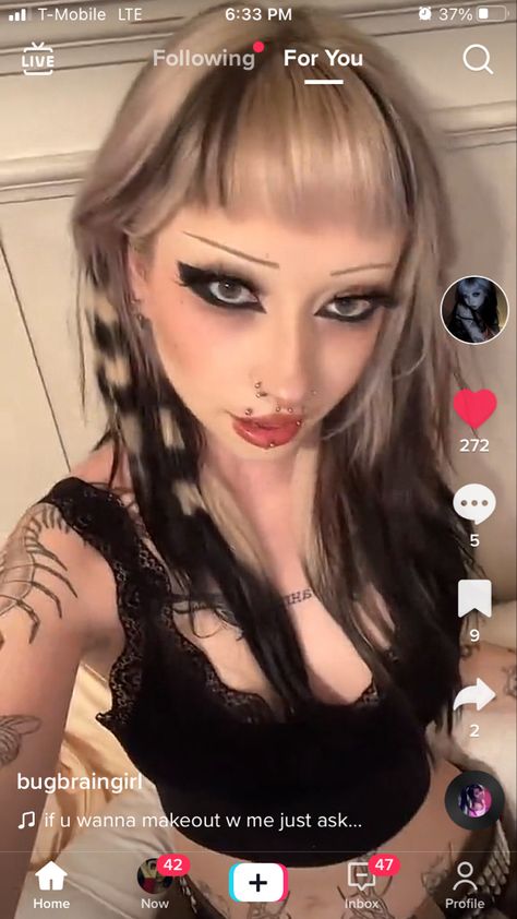 Bleached Grunge Hair, Black In Blonde Hair, Frankenstein Hair Dye, Blonde Hair With Raccoon Tail, Black And Blonde Alt Hair, Alt Hair Inspo Color, Racoon Tail Hair Emo, Blonde Raccoon Tail Hair, Coontail Hair