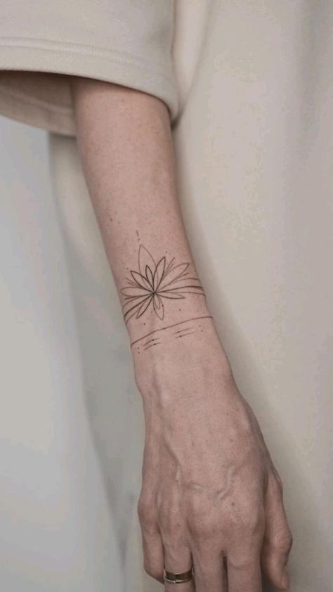 Bracelet Tattoos For Women Wrist, Arm Bracelet Tattoo, Lotus Wrist Tattoo, Bracelet Tatoos, Tattoo Bracelet Wrist, Armband Tattoo Frau, Armband Tattoo For Women, Wrist Bracelet Tattoos For Women, Wrist Bracelet Tattoos