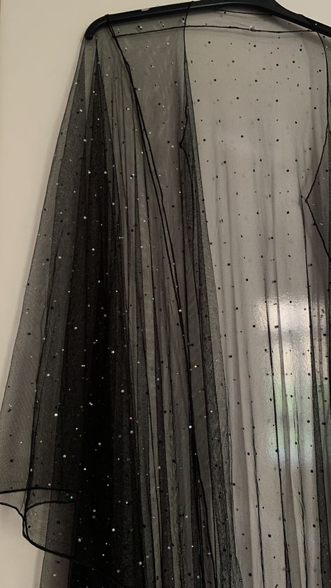 Black Sparkly Abaya, Abaya Snapchat, Sheer Abaya, Black Abaya Aesthetic, Sharara Designs Simple, Black Abaya Designs, Summer Fashion Dresses Casual, Abaya Fashion Dubai, Neat Casual Outfits