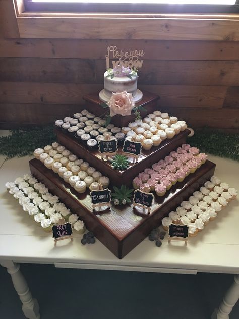 Cupcakes For Rustic Wedding, Rustic Wedding Cupcake Display Diy, Elegant Cupcake Display Ideas, Small Wedding Cake Ideas With Cupcakes, Country Wedding Cupcake Display, Wedding Cake Stands Rustic, Cupcake Stand For Wedding, Small Wedding Cakes And Cupcakes, Wedding Cakes And Cupcakes Display