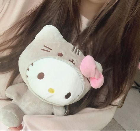 Hello Kitty Aesthetic, Pink Hello Kitty, Hello Kitty Pictures, Hello Kitty Plush, Hello Kitty Items, After Life, Bella Swan, Hello Kitty Collection, Rory Gilmore