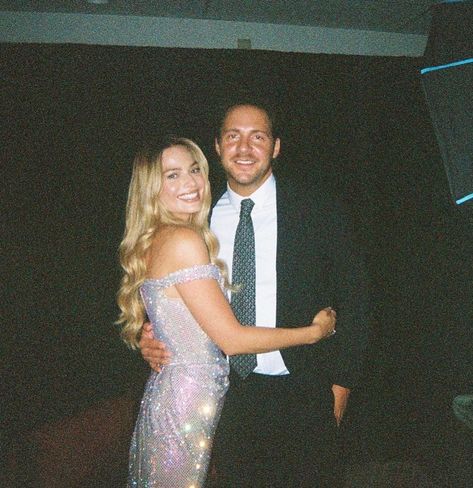 Margot Robbie Tom Ackerley, Margaret Robbie, Tom Ackerley, Rich Girl Lifestyle, Famous Couples, Barbie Princess, Margot Robbie, Celebrity Couples, Harley Quinn