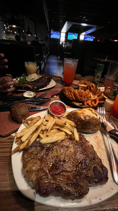 outback steakhouse, dinner with friends, food, steak, going out with friends, foodp0rn, french fries, steakhouse, baked potatos, loaded potatoes Steak And Fries, Steakhouse Dinner, Loaded Potatoes, Steak Dinners, Food Steak, Going Out With Friends, Outback Steakhouse, Dream Food, Dinner Restaurants