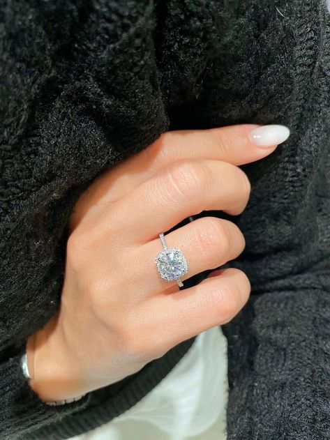 #rings#best#wallpaper Unique Halo Ring, Luxury Diamond Rings, خواتم خطوبة, Square Engagement Rings, Square Diamond Rings, Cute Engagement Rings, Future Engagement Rings, Gold Promise Rings, Square Ring