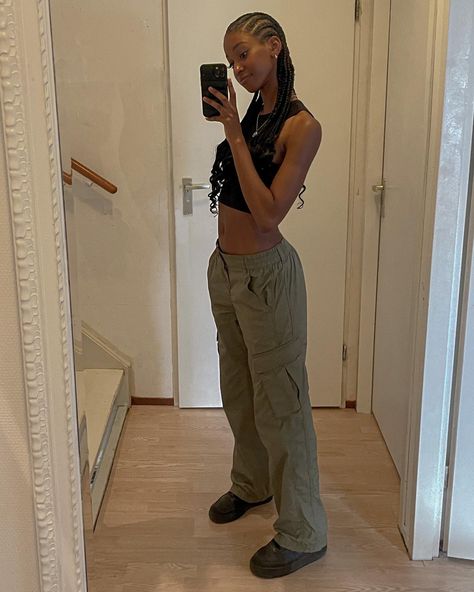 Air Force Noir Outfit, Air Force 1 Noir Outfit, Cornrow Curly Ends, Black Airforce Outfit Woman, Cornrows Curly Ends, Cornrows With Curly Ends, Black Airforce Outfit, Black Airforce 1 Outfits, Black Air Force 1 Outfit Women