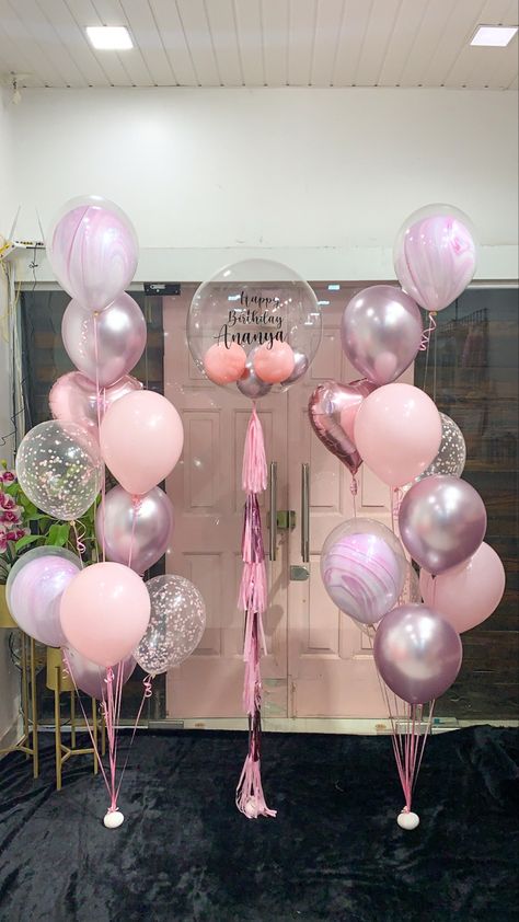 Balloon Wedding Decorations Receptions, Restaurant Balloon Decor, Baloons Idea For Birthday, Helium Balloon Decoration, 21st Birthday Centerpieces, Balloon Design For Birthday, Pink Pumpkin Baby Shower, 90th Birthday Decorations