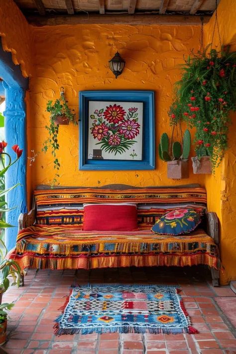 Modern Mexican Farmhouse Decor, Oaxaca House, Mexican Home Decor Modern, New Mexico Style Home, Traditional Mexican House, Mexican Style Home Decor, Mexican Farmhouse Decor, Mexican Farmhouse, Mexico Interior