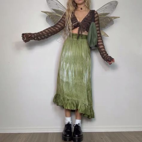 Green Fairy Aesthetic Costume, Fairy Core Festival Outfit, Green Fairy Outfits, Green Fairycore Outfit, Forest Fairy Aesthetic Outfit, Portals Concert Outfit Ideas, Portals Concert Outfit, Grunge Fairy Costume, Earth Fairy Outfit