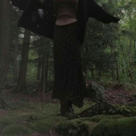 Grunge Fairy Aesthetic, Forest Grunge, Dark Fairy Core, Fairy Grunge Aesthetic, Dark Fairycore, Fairycore Grunge, Goth Fairy, Grunge Fairycore, Fairy Aesthetic