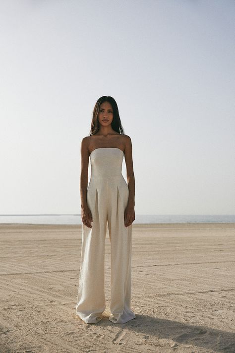 Summer Jumpsuit Outfit, Cream Jumpsuit, Eye Detail, Jumpsuit Outfit, Jumpsuit Summer, Summer Swimwear, Linen Jumpsuit, Strapless Jumpsuit, Swim Fashion