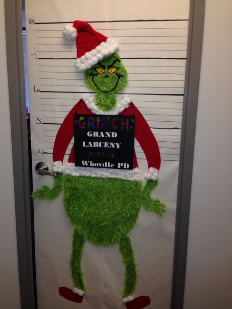 The Grinch - Christmas Office Door Decorating Contest.... Sheryl made it Grinch Door, Christmas Door Decorating, Diy Christmas Door Decorations, Door Decorations Classroom Christmas, Holiday Door Decorations, Diy Christmas Door, Christmas Door Decorating Contest, Christmas Classroom Door, Christmas Door Decoration