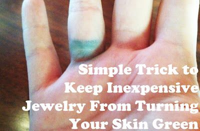 Jewelry Hacks, Inexpensive Jewelry, Clean Gold Jewelry, Liquid Dish Soap, Fake Jewelry, Brown Jewelry, Makeup Tricks, Hand Painted Jewelry, Clear Nails