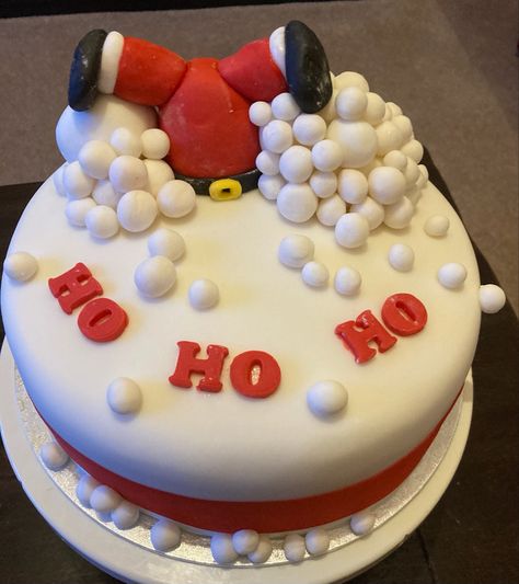 Xmas Cake Decorating Ideas, Xmas Cake Decorating, Christmas Cake Decorating Ideas, Fondant Christmas Cake, Jul Kaka, Christmas Cake Decorating, Mini Christmas Cakes, Christmas Cakes Easy, Christmas Themed Cake