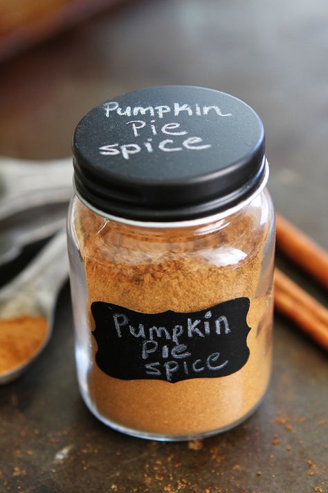 Make Pumpkin Pie Spice, Mini Torte, Pumpkin Spice Recipe, Diy Spices, Homemade Pumpkin Pie, How To Make Pumpkin, Homemade Spices, Homemade Seasonings, Pumpkin Seasoning