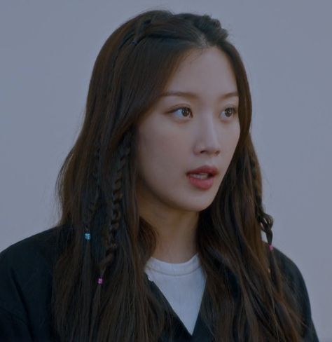 true beauty kdrama jugyeong True Beauty Hairstyle, Hair Color For School, Kdrama Hairstyles Women, Kdrama Hairstyles, Kpop Inspired Hairstyles, True Beauty Jugyeong, Kdrama Hair, Kpop Hairstyles Girl, Jugyeong True Beauty