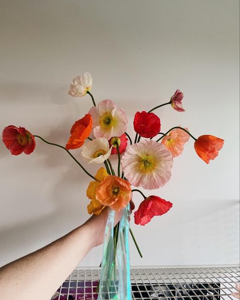 Poppies Flower Arrangement, Poppies Flower Bouquet, Red Poppies Bouquet, Wedding Flowers Poppies, Poppy Floral Arrangements, Poppy Flowers Wedding, Poppies Wedding Bouquet, Poppies Arrangement, Poppy Bridal Bouquet