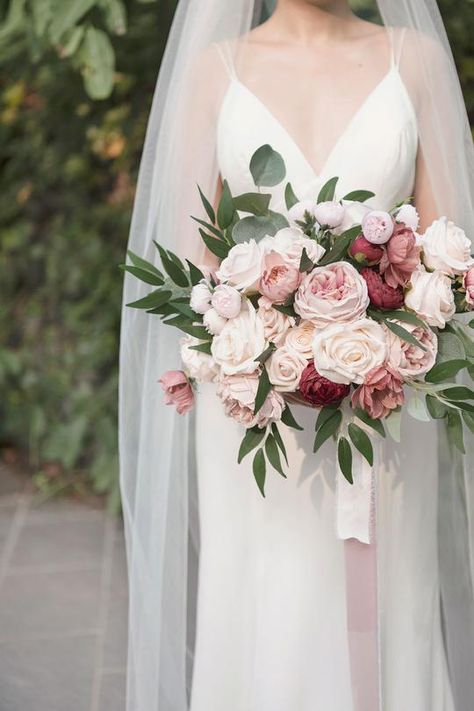 Rose With Stem, Bff Wedding, Ivory Bouquet, Bridal Bouquet Pink, Austin Rose, Bridal Bouquet Flowers, Dusty Rose Wedding, Cabbage Rose, Peony Wedding