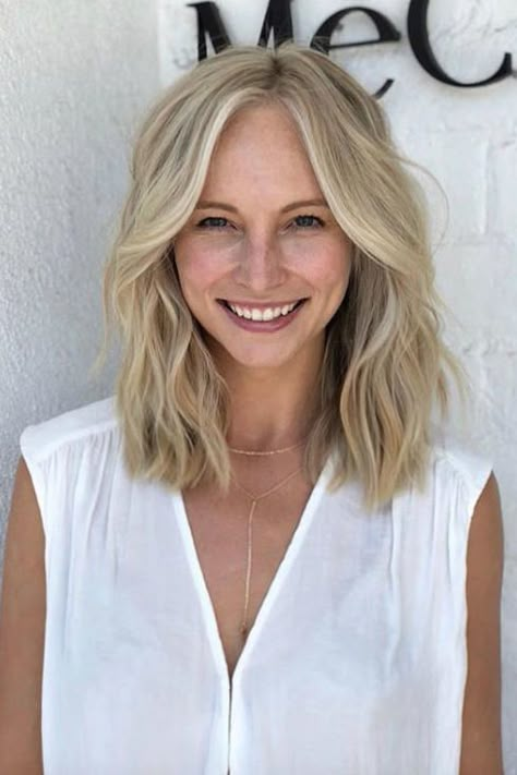 Short Layered Blonde Haircuts, All One Length Hair With Face Framing, Razor Lob Haircut, Hair Styles For Spring 2023, Mid Length Haircut For Fine Hair Straight, Low Maintenance Short Haircut, Mom Haircuts, Candice Accola, Low Maintenance Haircut