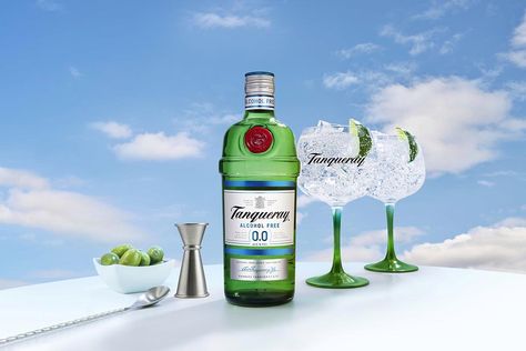 Tanqueray's New Alcohol-Free Release May Be a Game Changer - InsideHook Tanqueray Gin, Premium Gin, Gin Brands, Spirit Drink, Distillation Process, London Dry Gin, Dry Gin, Gin Tonic, Cocktail Making