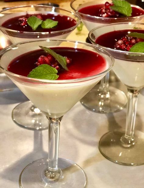 Vanilla Panna Cotta with Pomegranate Sauce – Bella Bistro Culinary Studio Cup Desserts, Coconut Panna Cotta, Vanilla Panna Cotta, Pomegranate Sauce, Panna Cotta Recipe, Strawberry Vodka, Winter Desserts, Christmas Food Dinner, Holiday Dessert