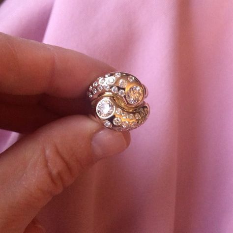 Brent Neale Ring, Brent Neale, Knot Ring, The Knot, Class Ring, Sprinkles, Diamond Jewelry, Knot, Diamonds