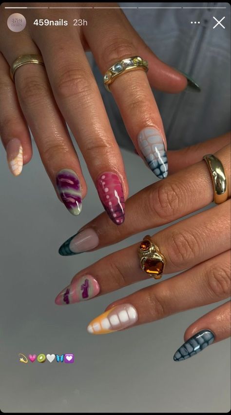 Unique Nail Inspo Acrylic, Cool Nail Inspo Acrylic, Festival Nails Coachella, Artsy Nails Designs, Mail Inspo 2023, Eclectic Nails, Mail Inspo, Cool Nails, Bright Summer Nails