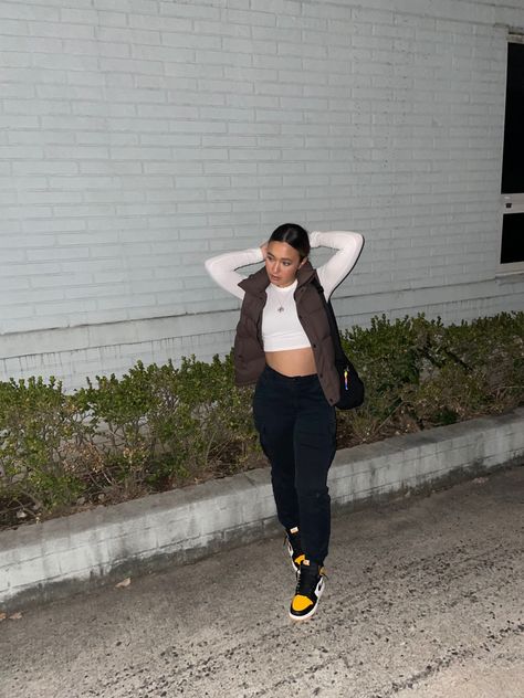 Yellow Jordan 1 Outfit Women, Taxi 1s Outfit, Jordan Taxi Outfit, Yellow Jordan 1s Outfit, Jordan Low Outfit, Summer Modesty, Aj1 Outfit Women, Jordan 1 Low Outfit, Jordan 1s Outfit