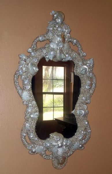 picture. Spiegel Diy, Rooms Decoration, Seashell Mirror, Mermaid Bedroom, Seashell Candles, Mermaid Room, Shell Mirror, French Rococo, Mermaid Aesthetic