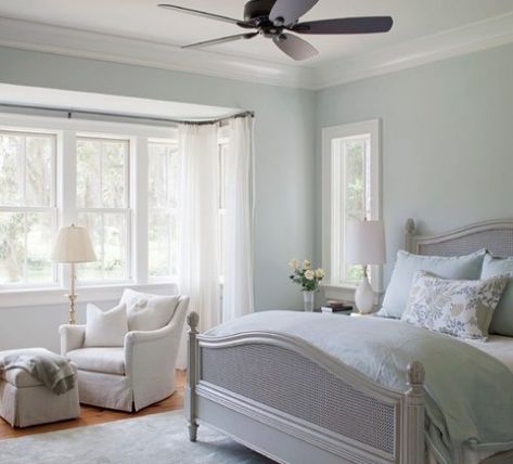 A complete list of my favorite Sherwin Williams paint colors, complete with photos and a color palette as a guide! Farmhouse Paint Colors Interior, Arranging Bedroom Furniture, Bedroom Paint Colors Master, Colors Bedroom, Country Style Bedroom, Blue Bedroom Design, Farmhouse Paint, Sherwin Williams Paint Colors, Pastel Room