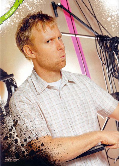 Nate Mendel - the quiet one Nate Mendel, Rip Taylor, Chris Shiflett, Pat Smear, There Goes My Hero, Gold Diggers, Foo Fighters Dave Grohl, Foo Fighters Dave, Foo Fighter