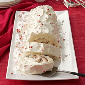 Peppermint Cake Rolls Recipe from Taste of Home -- With angel food cake, fudge sauce and peppermints, this cake roll is easy and pretty. —Suellen Calhoun, Des Moines, Iowa Peppermint Cake Roll, Peppermint Cake, Cake Rolls, Cake Roll Recipes, Log Cake, Baking Cocoa, Fudge Sauce, Angel Food Cake, Food Cake