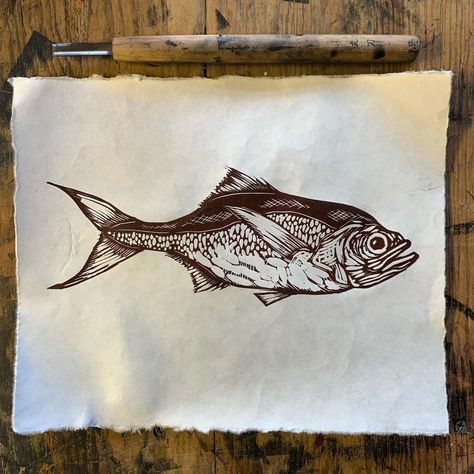 Linocut Fish Print, Sardine Tattoo, Linocut Shirt, Fish Linocut, Animal Line Drawings, Fish Prints, Sea Creatures Art, Fish Drawing, Lino Art