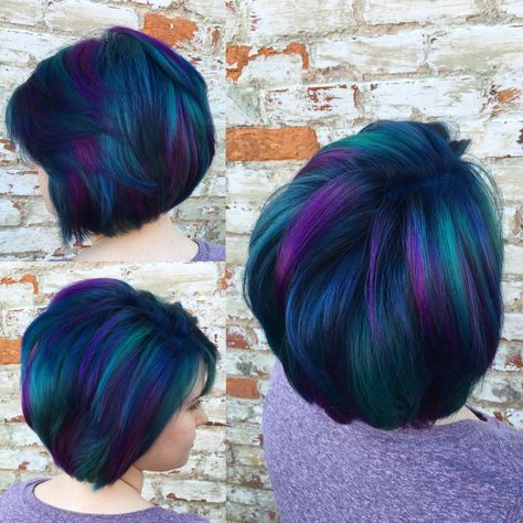 Peacock Highlights, Green Hair Short, Peacock Hair Color, Purple Hair Short, Purple And Green Hair, Blue And Purple Hair, Peacock Hair, Peekaboo Highlights, Galaxy Hair