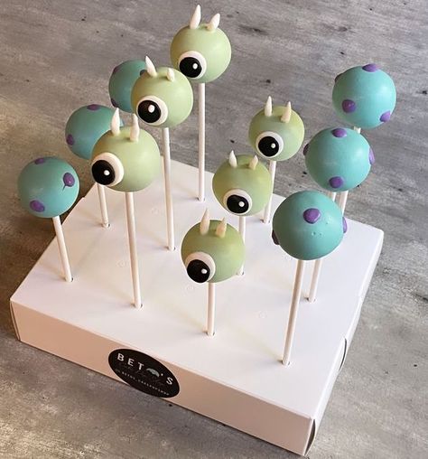 Fun Cake Pops Ideas, Cake Pop Decorations Ideas, Fun Cake Pop Designs, Disney Themed Cake Pops, Cake Pops Designs Ideas, Monsters Inc Strawberries, Monster Inc Cake Pops, Monster Inc Desserts, Cartoon Cake Pops