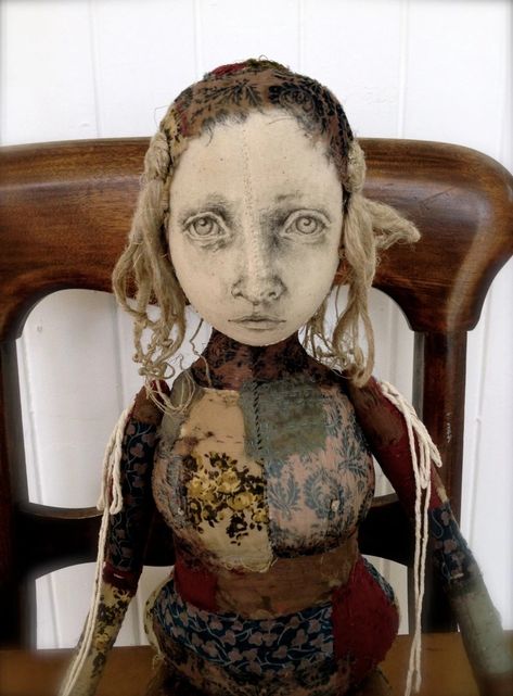 Textile Animals, Dolls Creepy, Soft Dolls Handmade, Fabric Art Doll, The Tig, Textile Art Dolls, Marc Bolan, Soft Sculpture Dolls, Doll Faces