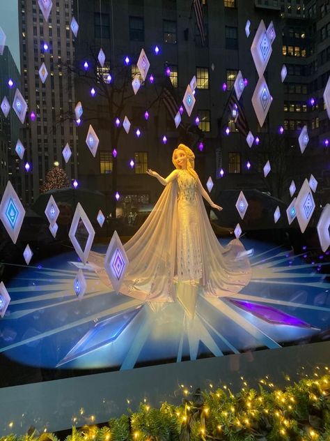 Frozen Stage Design, Frozen Set Design, Frozen Jr Set, Ball Theme Party, Drama Journal, Frozen Two, Beauty Display, Frozen Jr, Frozen Musical