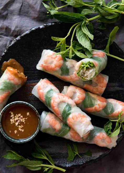 Vietnamese Rice Paper Rolls, Healthy Spring Rolls, Vietnamese Rice Paper, Vietnamese Rice, Shrimp Spring Rolls, Vietnamese Spring Rolls, Bun Cha, Fresh Spring Rolls, Cibo Asiatico