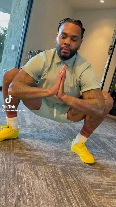 Kevin Gates Pose, Kevin Gates Funny, Spam Dump, Mod Pics, Nerd Emoji, Hard Images, Kevin Gates, Bad And Boujee, Caption This