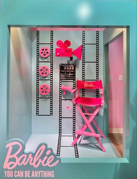 Barbie Movie Set Design, Barbiecore Closet, Themed Airbnb, Barbie Posters, Barbie Room Decor, Event Space Design, Barbie Film, Girly Backgrounds, Film Box