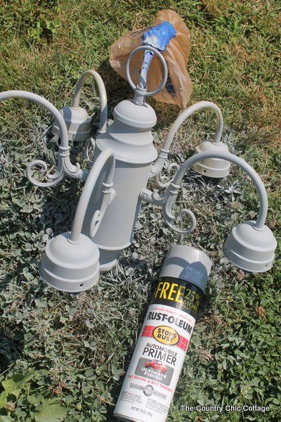 Spray Painting Light Fixtures, Chic Light Fixtures, Painting Light Fixtures, How To Spray Paint, Cottage Diy, Diy Outdoor Lighting, Diy Home Decor Crafts, Diy Lampe, Country Chic Cottage