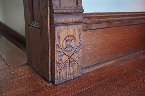 Wood Details, Carving Designs Door, Arts And Crafts Home, Art Nouveau Woodwork, Wood Carved Doors For Home, Art Nouveau Wood Carving, Indian Antique Furniture Carved Wood, House Room, Craftsman Style