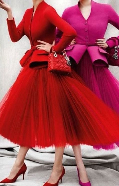 ❤ CHRISTIAN DIOR Vintage Fashion 1950s, Sue Wong, Dresses Classy, Fashion 1950s, Vintage Christian Dior, Ideas Vintage, Design Dresses, Korean Fashion Trends, 1950s Fashion