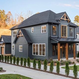 Black Modern Farmhouse, Gray House, House Tree, Cedar Homes, Exterior Paint Colors For House, Modern Farmhouse Exterior, Casa Exterior, Exterior Remodel, Black House Exterior