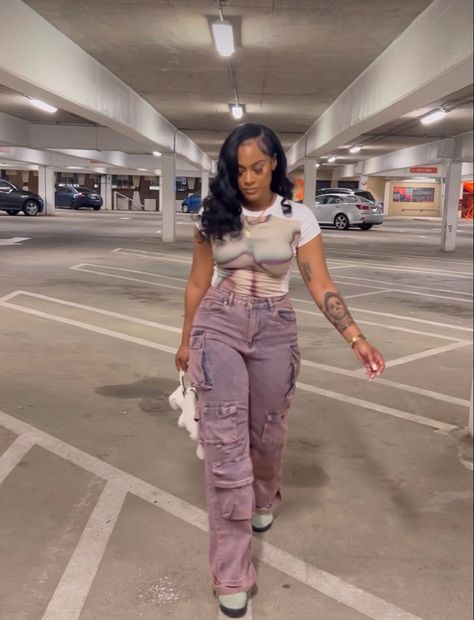 Purple Cargos Outfits, Club Outfits For Women Night Baddie Sneakers, Casual Cute Outfits Black Women, Fashion Nova Summer Outfits, Sneaker Concert Outfit, Cargo Pants Outfits Black Women, Arcade Outfit Ideas Date, Bonfire Outfit Black Women, Chill Birthday Outfits Black Women