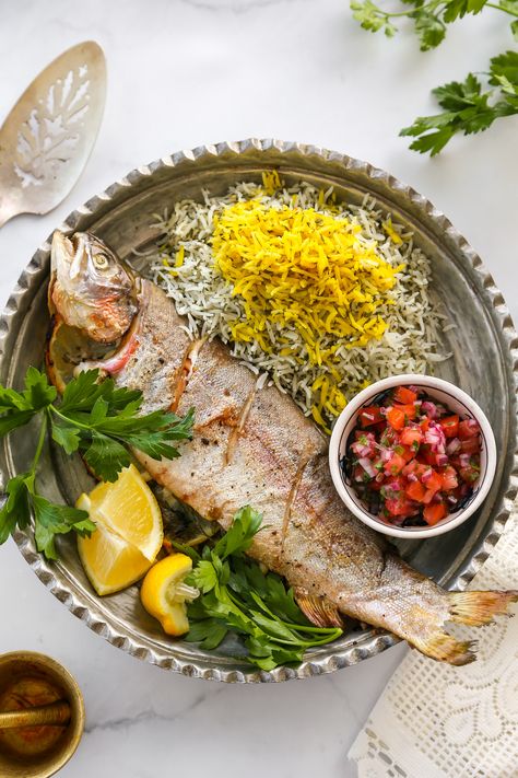 Rice With Fish, Sabzi Polo, Nowruz Table, Herbed Rice, Shirazi Salad, Persian New Year, African Cooking, Pickled Garlic, Rice Mix