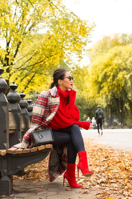 Red Boots Outfit, Spring Outfits Boho, November Fashion, Red Ankle Boots, Wendy's Lookbook, Fall Fashion Coats, Red Booties, Booties Outfit, Red Boots