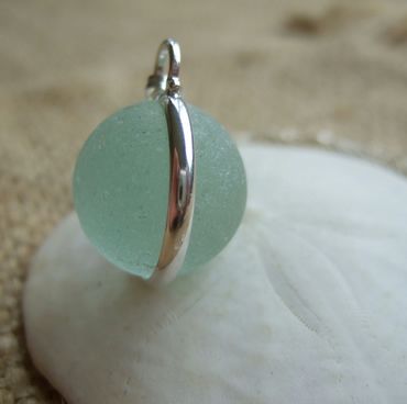 Sea Glass Crafts Jewellery, Seaglass Jewellery, Marble Sphere, Marble Necklace, Marble Jewelry, Jewelry Board, Stone Jewellery, Portfolio Ideas, Clay Work