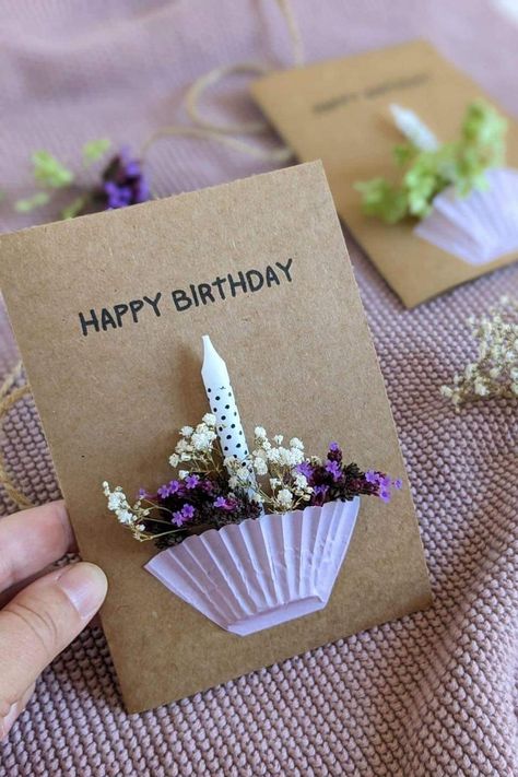 Gift Wrap Jewelry, Giftwrap Ideas, Blossoms In Bloom, Anniversaire Diy, Gift Wrapping Inspiration, Simple Birthday Cards, Gifts Wrapping Diy, Cute Birthday Cards, Birthday Crafts