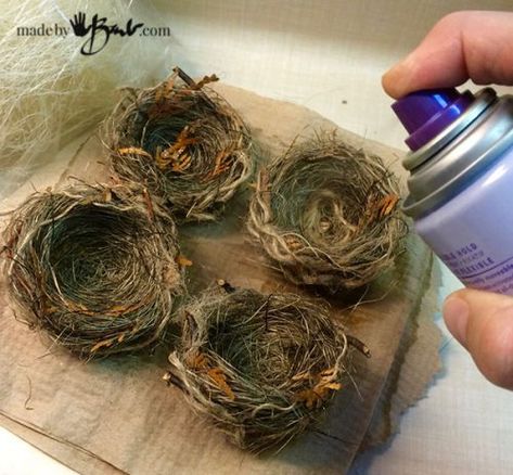 Bird Nest Craft, Birds Nests, Diy Ostern, Wine Bottle Diy Crafts, Diy Birds, Wine Bottle Diy, Bird Crafts, Spring Easter Decor, Themed Decor