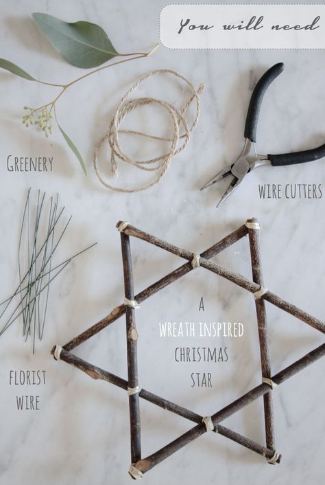 Julkransar Diy, Houses Black, Twig Crafts, Diy Jul, Star Light Star Bright, Hanukkah Decorations, Thanksgiving Decorations Diy, Sukkot, Natural Christmas